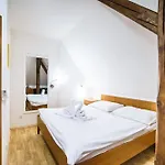 Tillerova 4* Lázně Bohdaneč