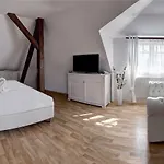 Tillerova 4* Lázně Bohdaneč