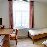 Tillerova 4* Lázně Bohdaneč