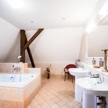 Tillerova בית הארחה