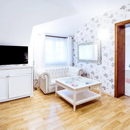 بيت ضيافة Tillerova 4*