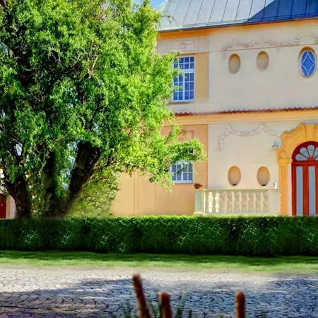 Tillerova 4* Lázně Bohdaneč