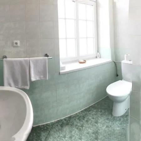 Tillerova 4*